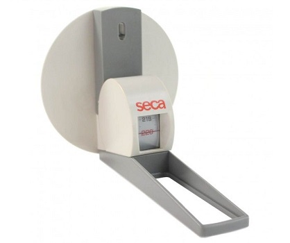 اندازه گیری قد با قدسنج نواری seca 206